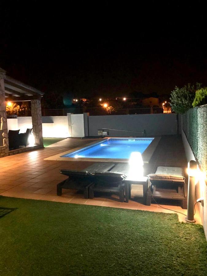 Casa En L Escala Con Piscina Y Wifi Free Villa L' Escala Buitenkant foto