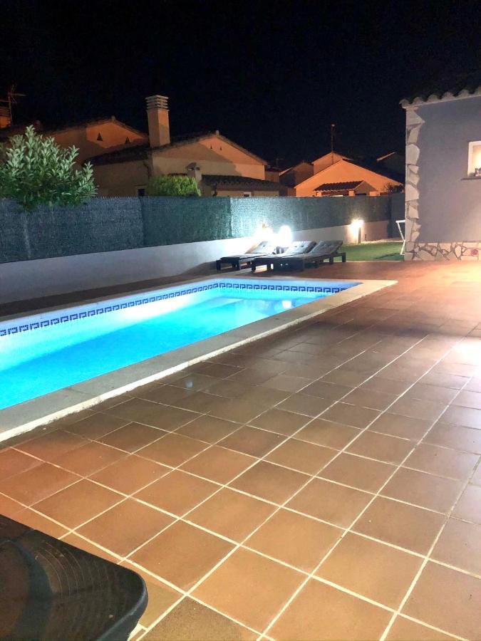 Casa En L Escala Con Piscina Y Wifi Free Villa L' Escala Buitenkant foto