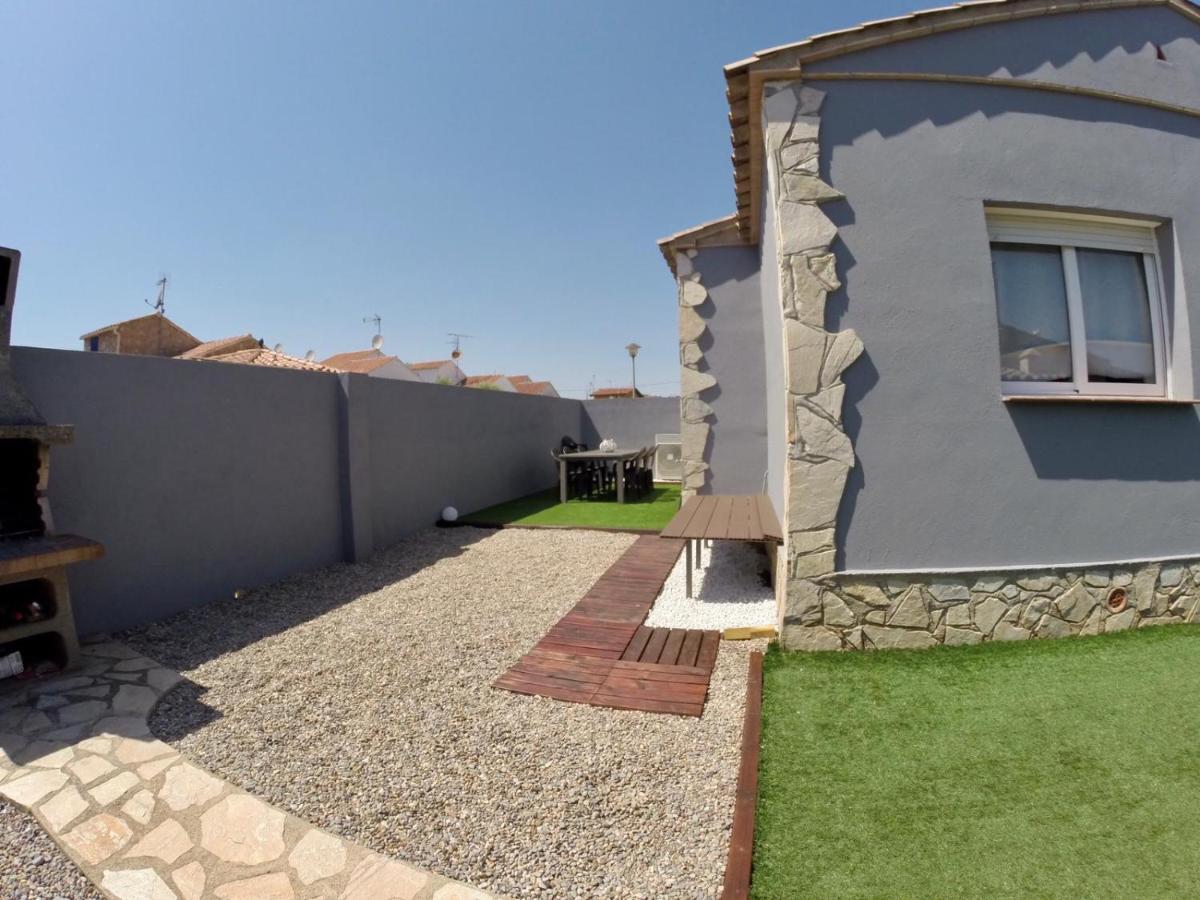 Casa En L Escala Con Piscina Y Wifi Free Villa L' Escala Buitenkant foto