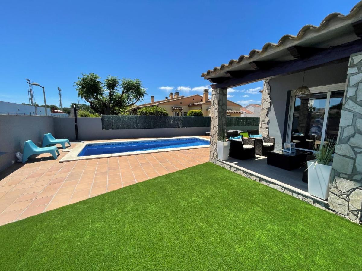Casa En L Escala Con Piscina Y Wifi Free Villa L' Escala Buitenkant foto