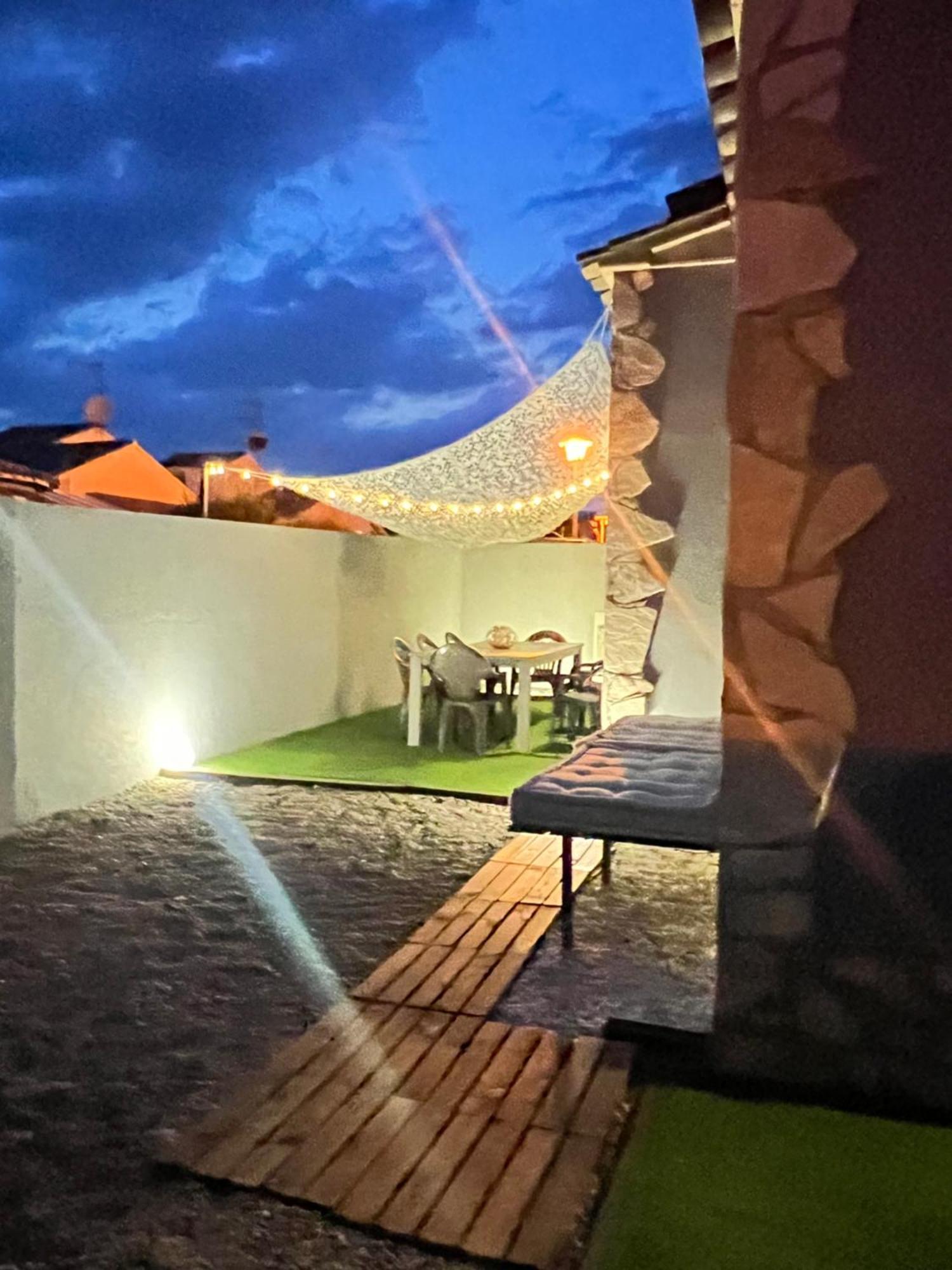 Casa En L Escala Con Piscina Y Wifi Free Villa L' Escala Buitenkant foto